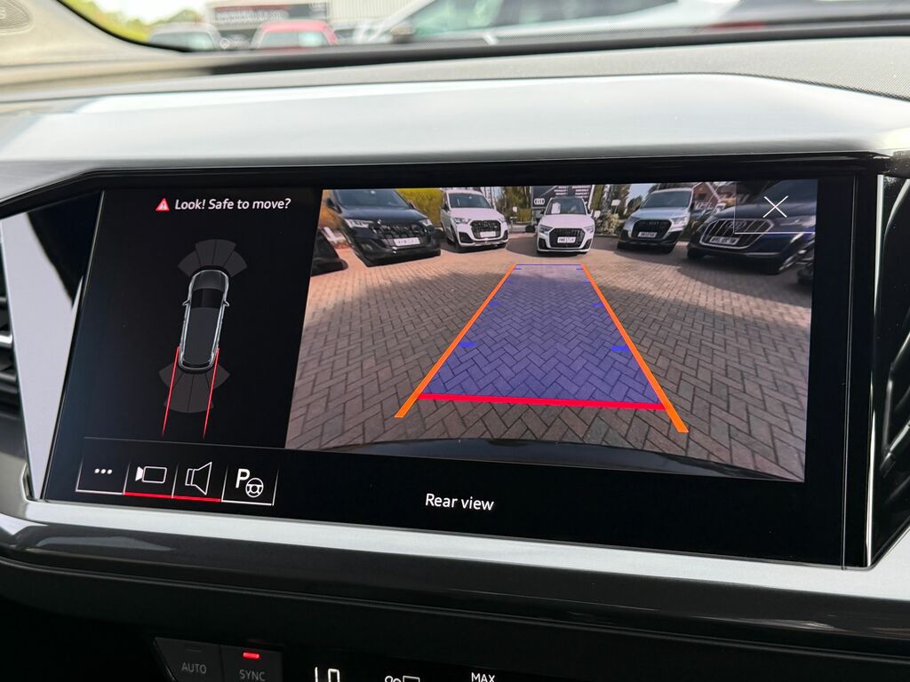 Audi Q4 E Tron S Line Black #4