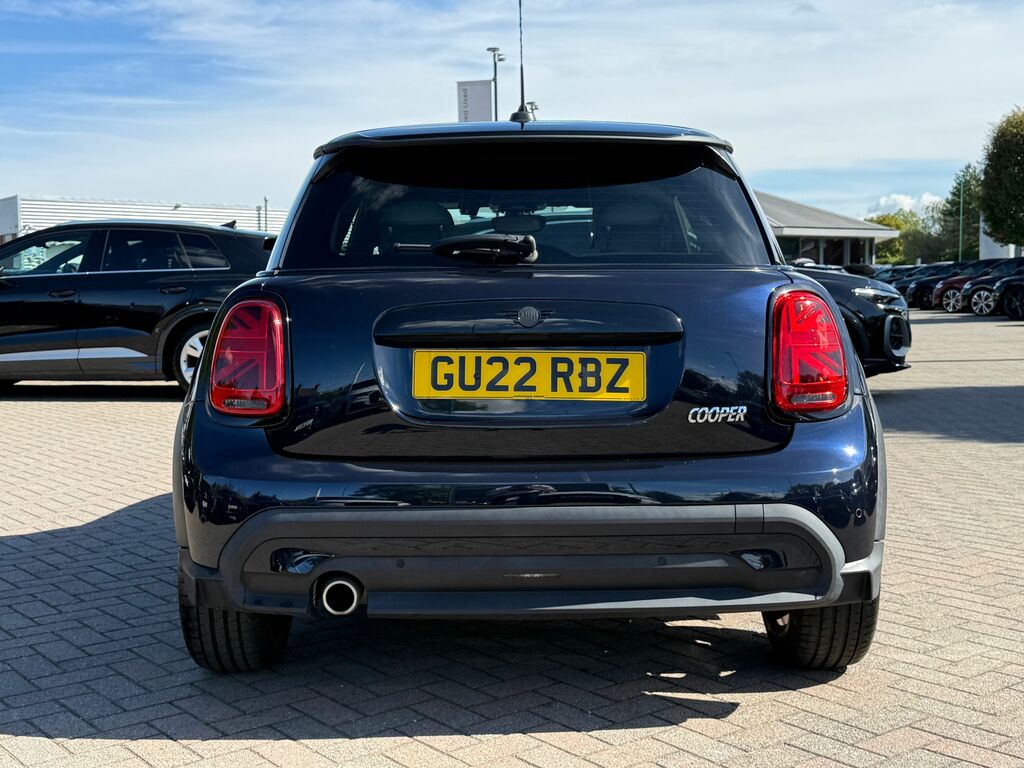 Mini Hatch 1.5I 136 Ps Cooper Exclusive Hatch Blue #27