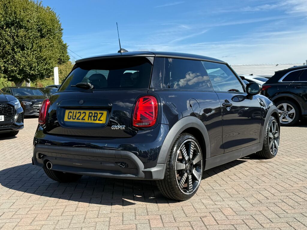 Mini Hatch 1.5I 136 Ps Cooper Exclusive Hatch Blue #26