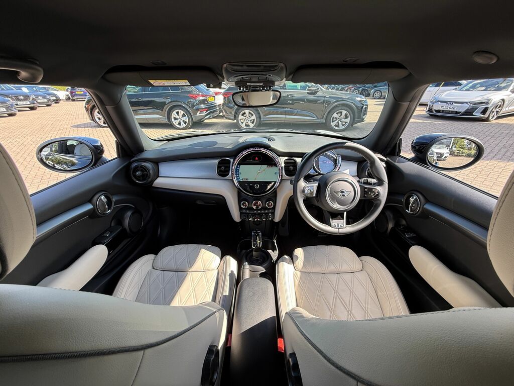 Mini Hatch 1.5I 136 Ps Cooper Exclusive Hatch Blue #3