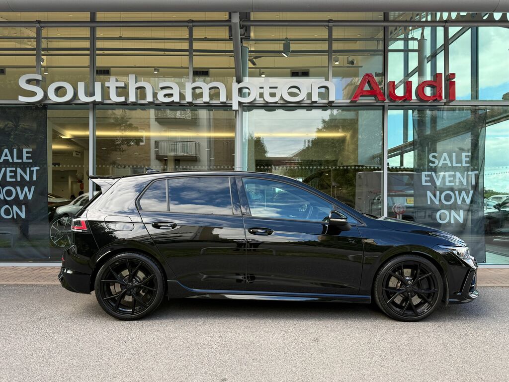 Volkswagen Golf R Black Edition Black #2