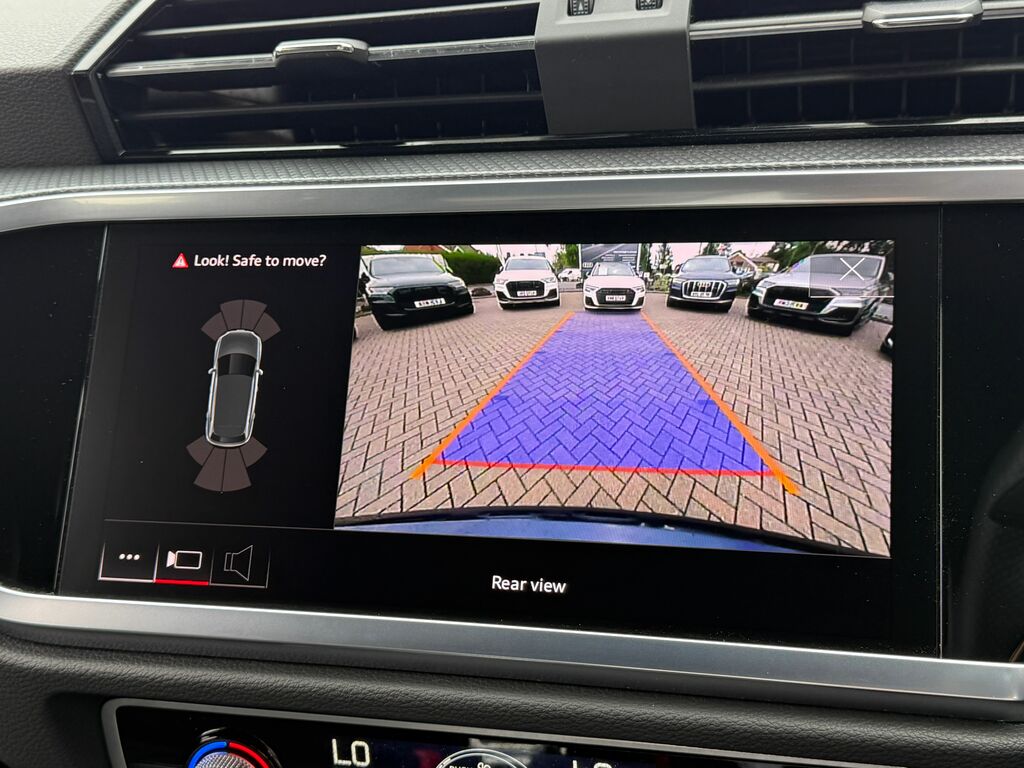 Audi Q3 Black Edition Blue #4