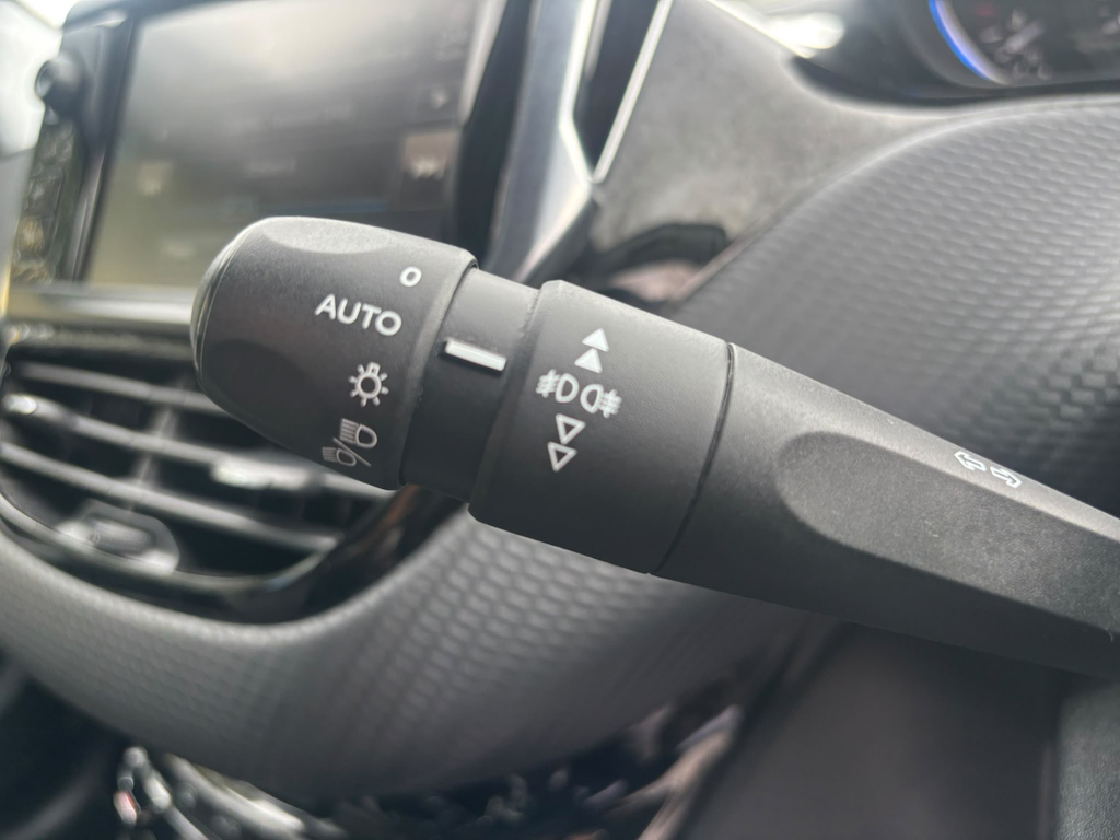 Peugeot 2008 Ss Allure Grey #12