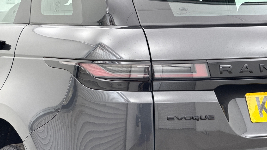Land Rover Range Rover Evoque Dynamic Se Black #19