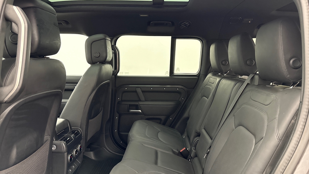 Land Rover Defender 130 X-dynamic Hse Grey #4