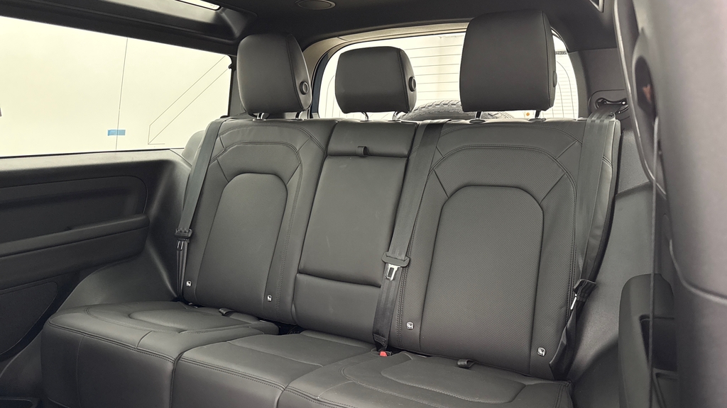 Land Rover Defender 90 D250 X-dynamic Hse Tasman Blue Blue #4