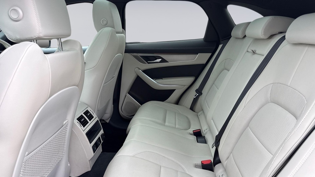 Jaguar F-Pace D200 R-dynamic Se Black Santorini Black Black #4