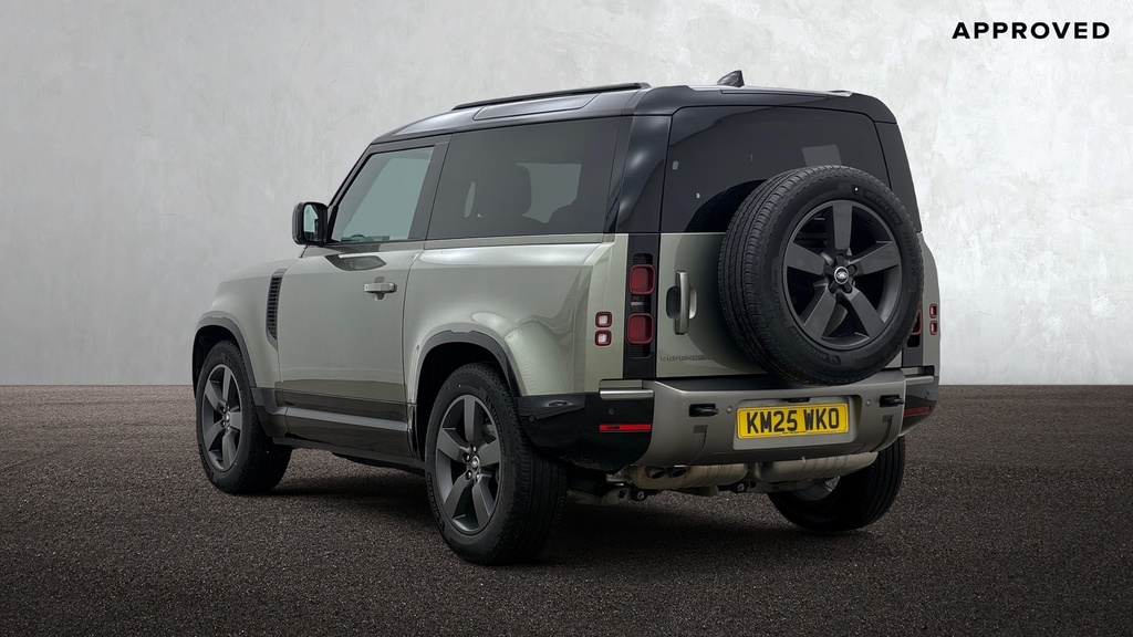 Land Rover Defender 90 D250 X-dynamic Hse Pangea Green Green #2