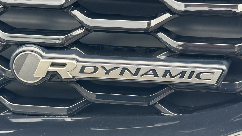 Jaguar XE R-dynamic Se Black Grey #27