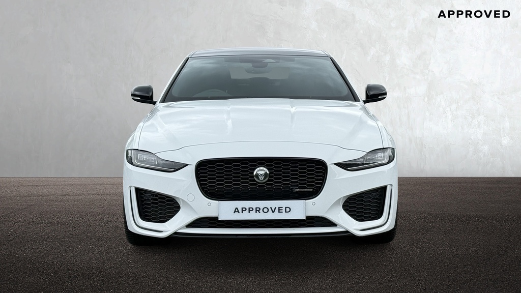Jaguar XE R-dynamic Se Black Grey #7