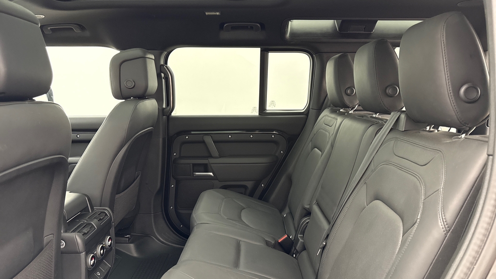 Land Rover Defender 110 D350 X-dynamic Hse Santorini Black Black #4