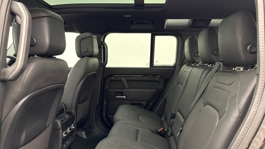 Land Rover Defender 110 D350 X-dynamic Hse Santorini Black Black #4