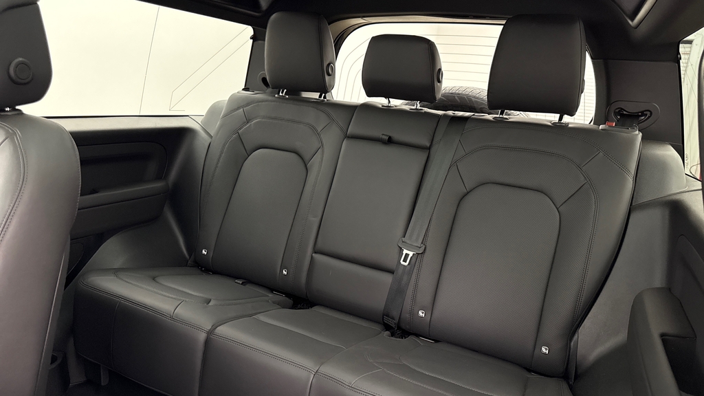 Land Rover Defender 90 D350 X-dynamic Hse Santorini Black Black #4