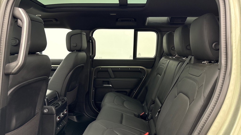 Land Rover Defender 110 D350 X-dynamic Hse Pangea Green Green #4