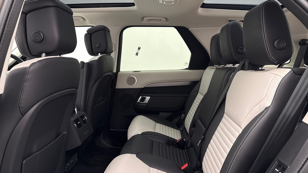 Land Rover Discovery D350 Dynamic Hse Lantau Bronze Brown #4