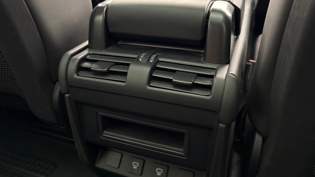 Land Rover Defender 90 X-dynamic Hse Grey #18