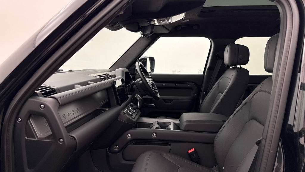 Land Rover Defender 110 D350 X Santorini Black Black #3