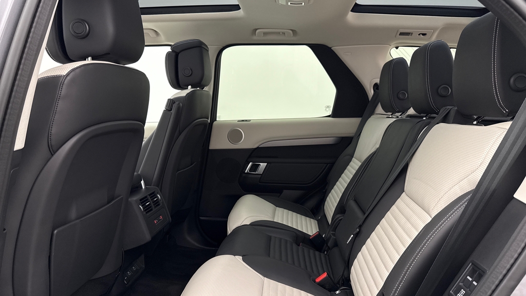 Land Rover Discovery D350 Dynamic Hse Eiger Grey Grey #4