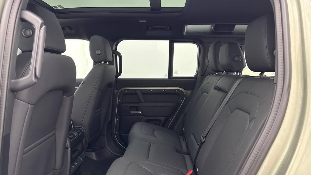 Land Rover Defender 110 D350 X-dynamic Se Pangea Green Green #4
