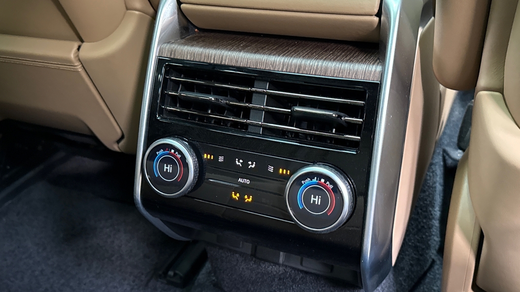 Land Rover Range Rover 3.0 D300 Hse Black #18