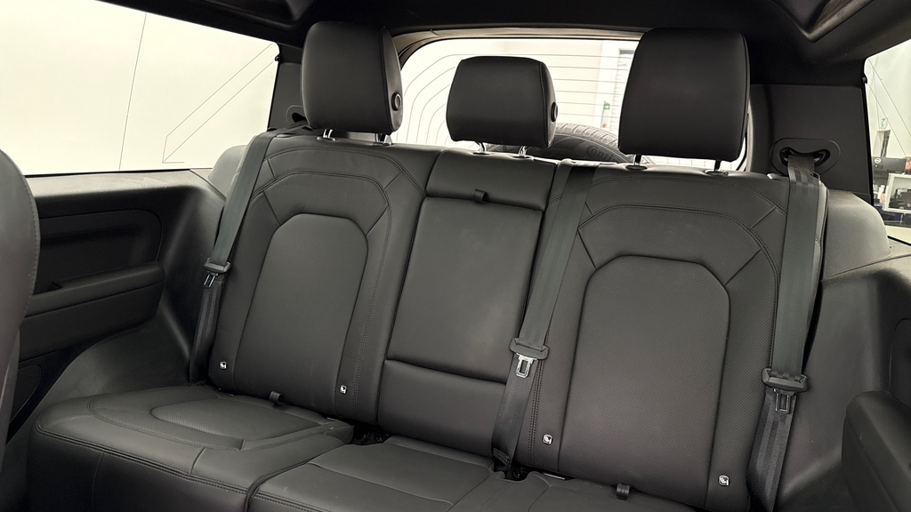 Land Rover Defender 90 D350 X-dynamic Hse Santorini Black Black #4