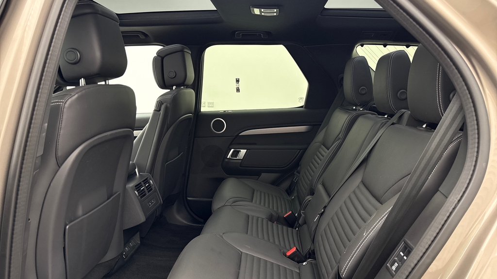 Land Rover Discovery D350 Dynamic Hse Lantau Bronze Brown #4