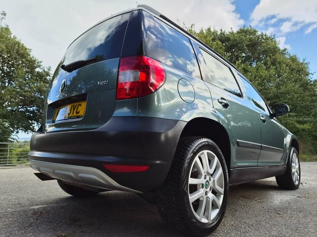 Skoda Yeti 2011 11 1.8 Beige #62