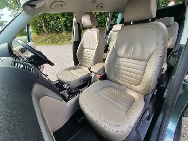 Skoda Yeti 2011 11 1.8 Beige #45