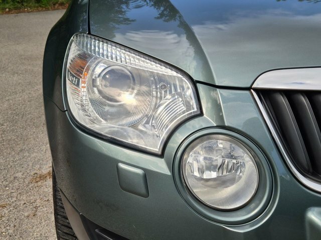 Skoda Yeti 2011 11 1.8 Beige #30