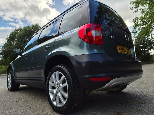 Skoda Yeti 2011 11 1.8 Beige #61