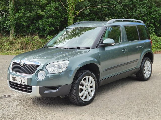 Skoda Yeti 2011 2.0 Tdi Elegance Suv Dsg 4Wd Euro Green #2