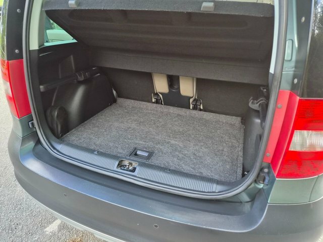 Skoda Yeti 2011 11 1.8 Beige #39