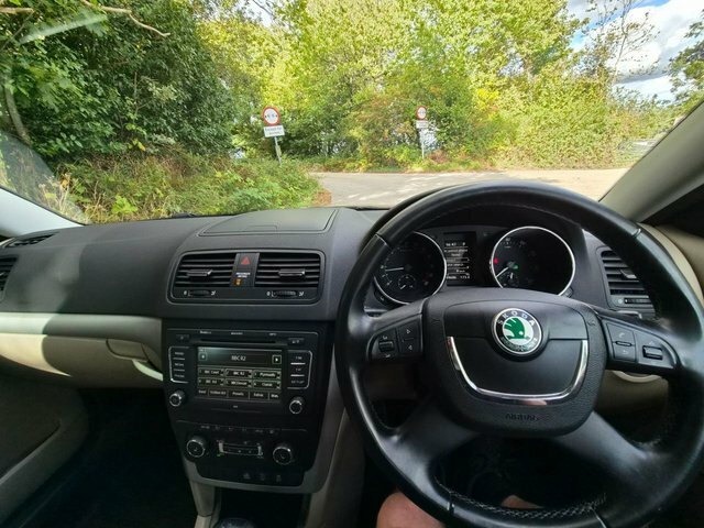 Skoda Yeti 2011 11 1.8 Beige #15