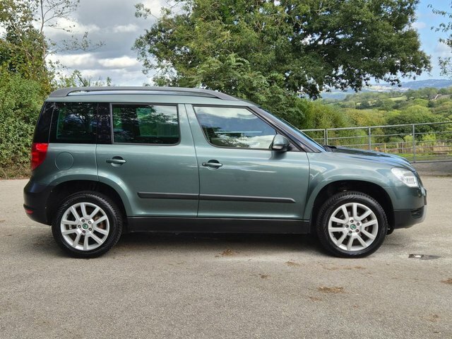 Skoda Yeti 2011 2.0 Tdi Elegance Suv Dsg 4Wd Euro Green #6