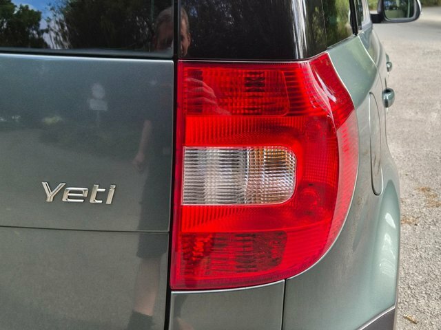 Skoda Yeti 2011 11 1.8 Beige #33