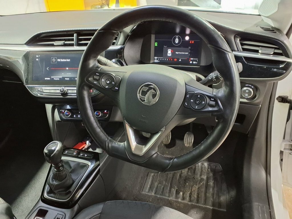 Vauxhall Corsa Se Nav White #9