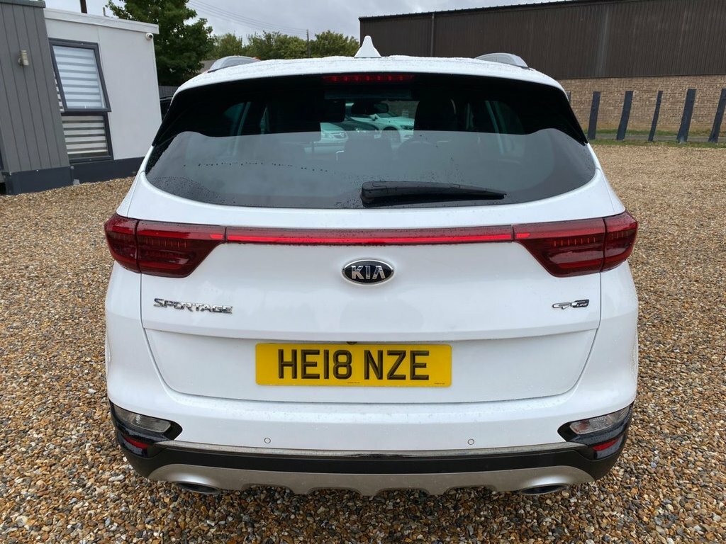 Kia Sportage 1.6L Gt-line White #5