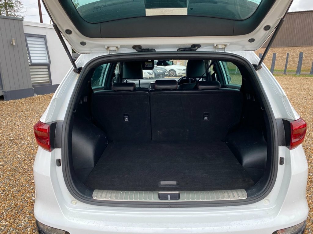 Kia Sportage 1.6L Gt-line White #6
