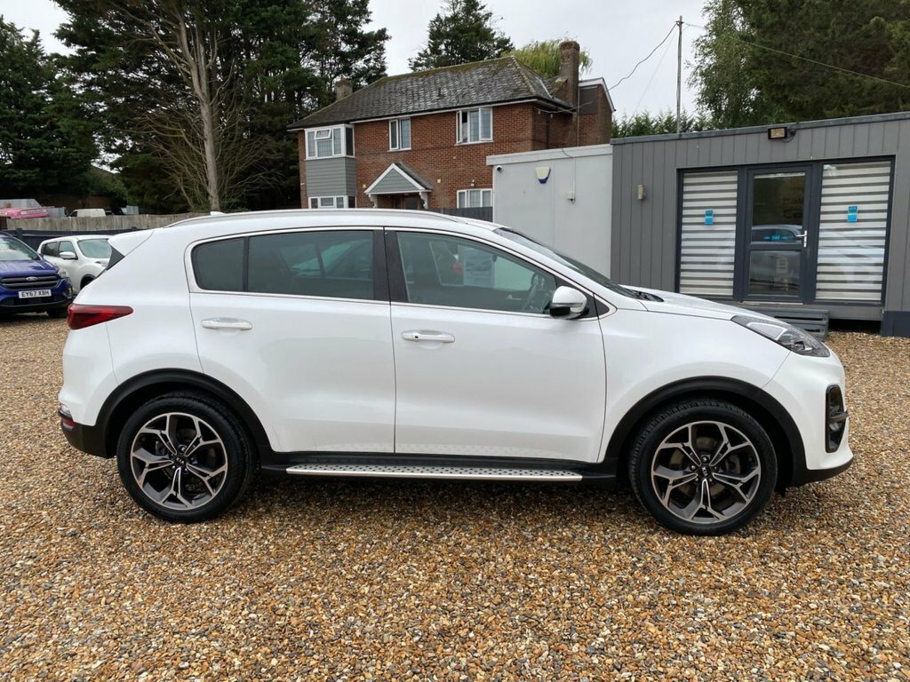 Kia Sportage 1.6L Gt-line White #3
