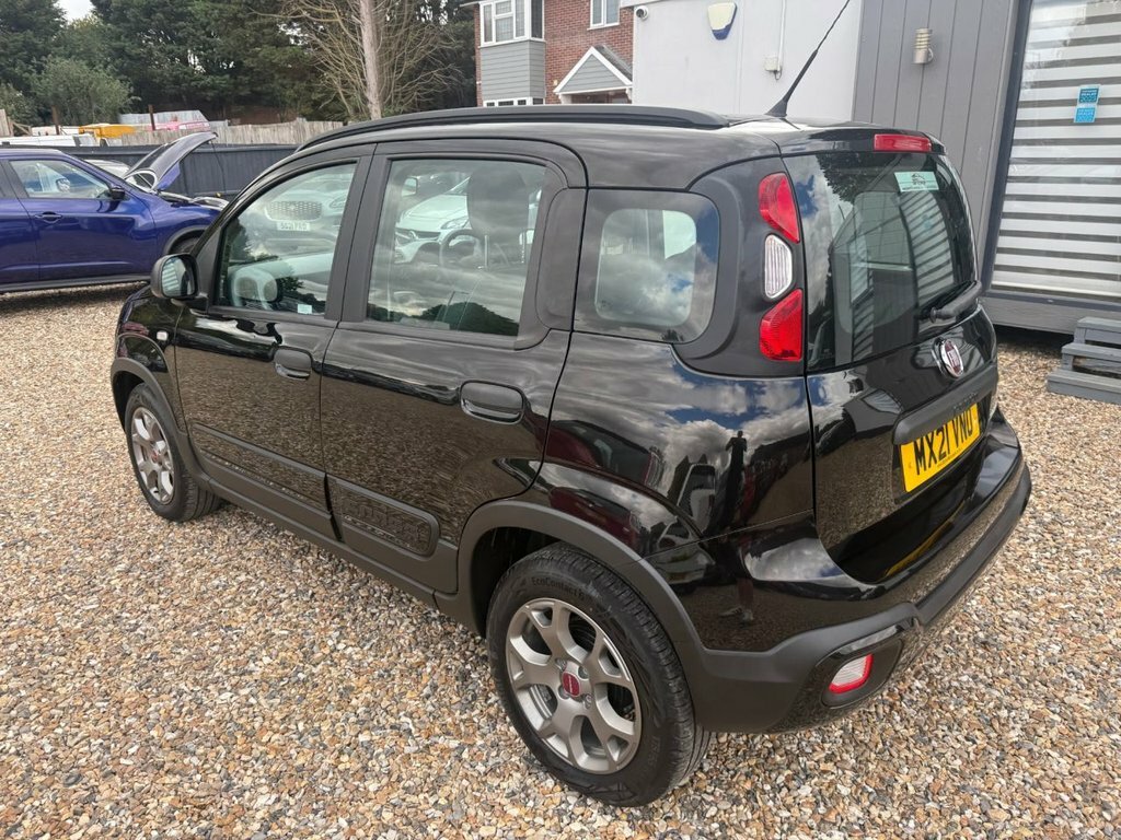 Fiat Panda 1L City Cross Black #5