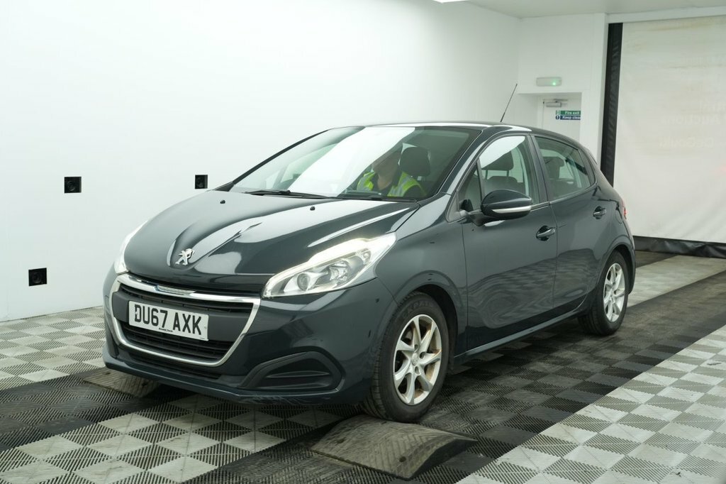 Peugeot 208 1.6L Active Grey #2