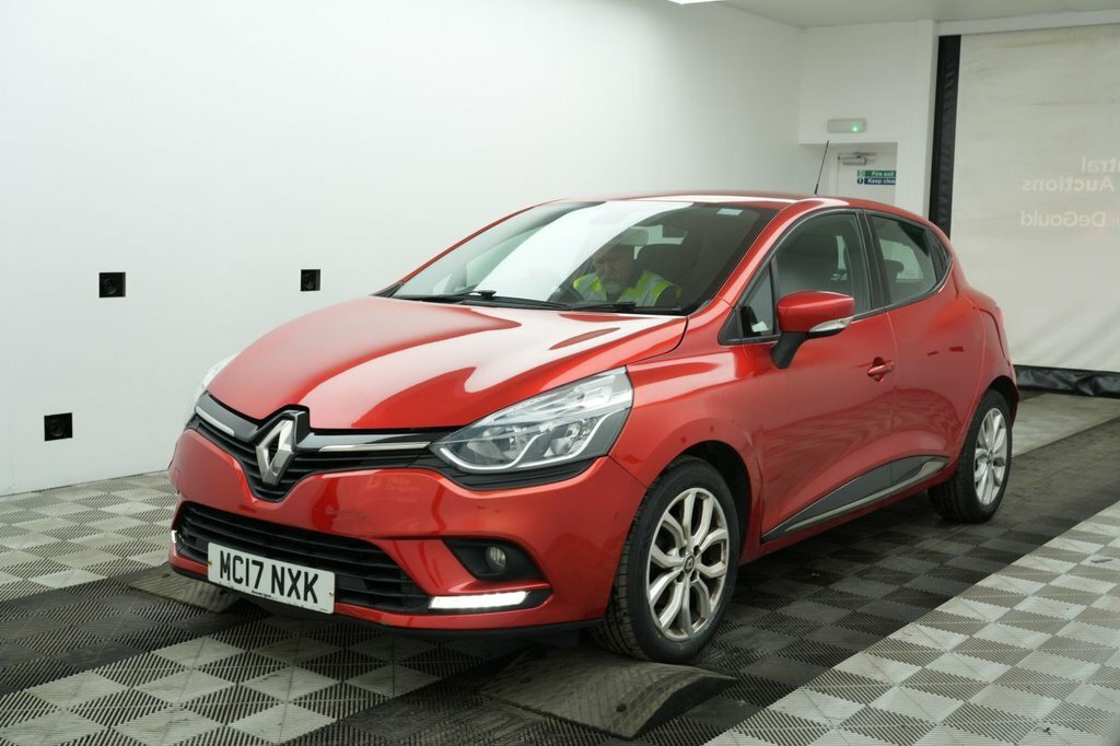 Renault Clio 1.5L Dynamique Nav Red #2