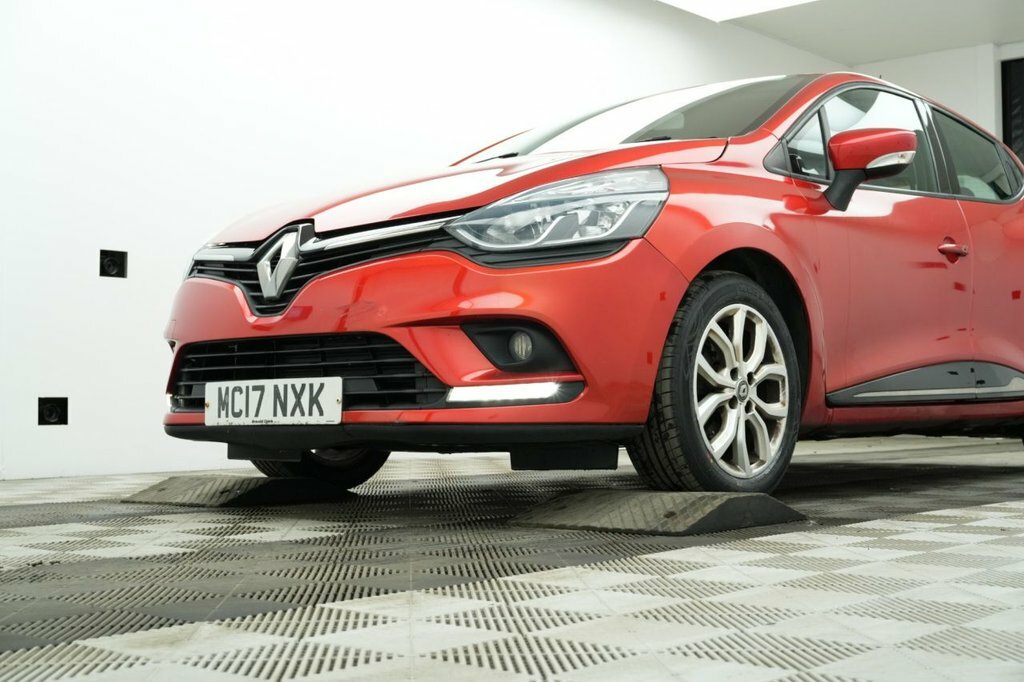 Renault Clio 1.5L Dynamique Nav Red #6
