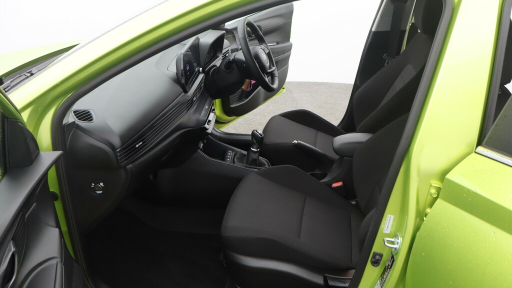 Hyundai Bayon Tech Line Blue #19