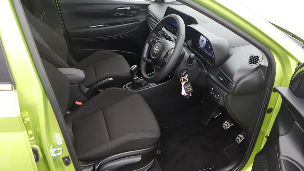 Hyundai Bayon Tech Line Blue #15