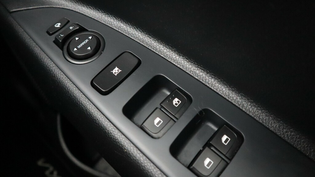 Kia Stonic Gt-line Black #30