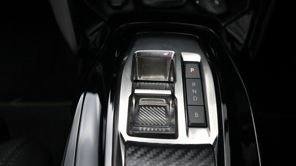 Peugeot e-2008 2008 Allure Premium Ev White #30