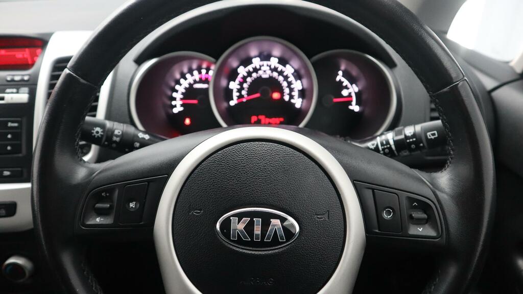Kia Venga 1.6 3 Mpv Green #15