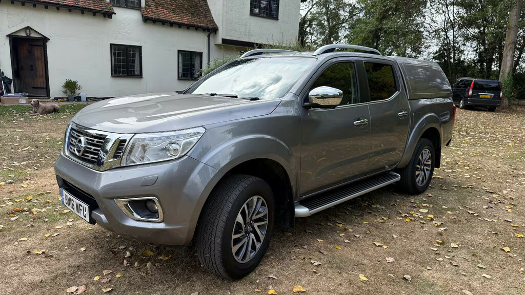 Nissan Navara Double Cab Pick Up Tekna 2.3Dci 190 4Wd Pick Up Di Grey #3