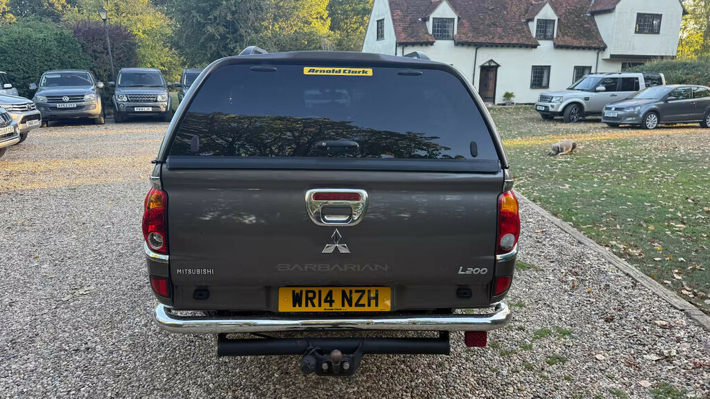 Mitsubishi L200 Double Cab Di-d Barbarian 4Wd 176Bhp Pick Up Brown #5